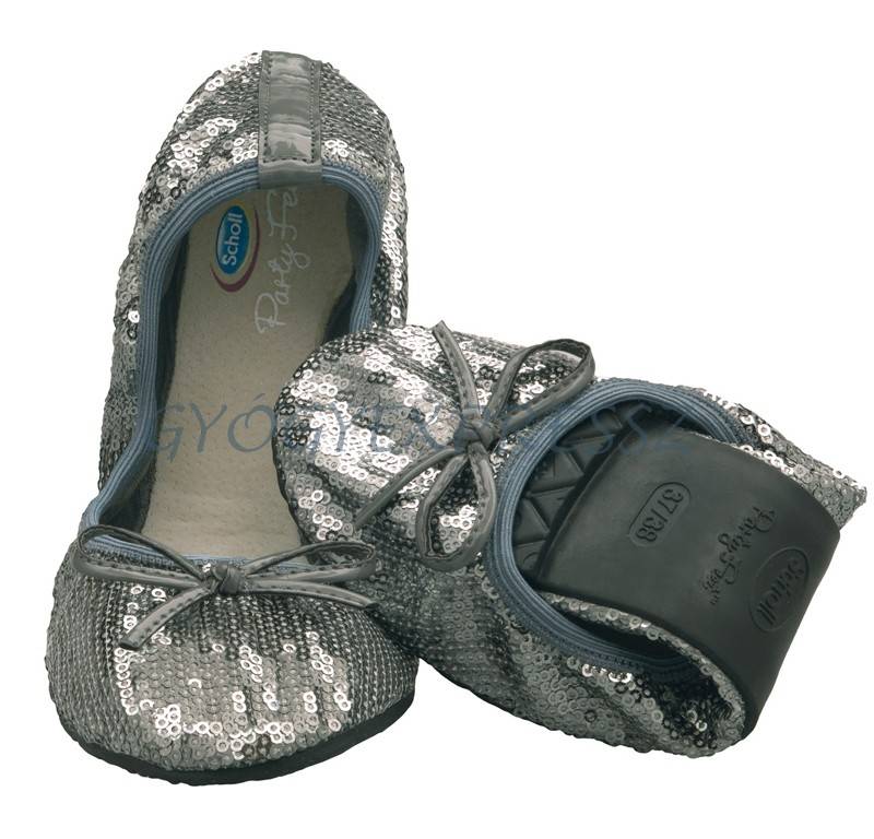 Ballerines couleur argent pailletée, chics et agréables pour vos soirées d'été